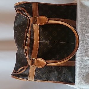LOUIS VUITTON Authentic Vintage Sac Chaussures 55 Monogramed Carry on Bag.